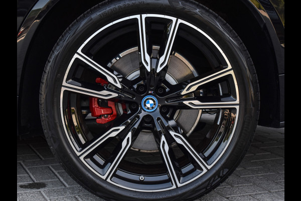 BMW X5 xDrive50e | M-SPORT | COMFORT ACCESS | SOFT-CLOSE | TREKHAAK | PANORAMADAK -SKY LOUNGE | MASSAGE STOELEN | ACOUSTIC GLASS | 4-ZO