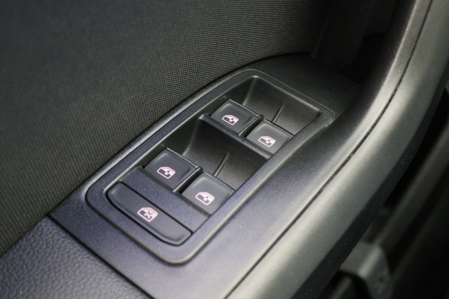 Seat Ateca 1.5 TSI FR Business Intense Automaat Panoramadak, 360° Camera, Beats Audio, Apple Carplay, Afn. Trekhaak