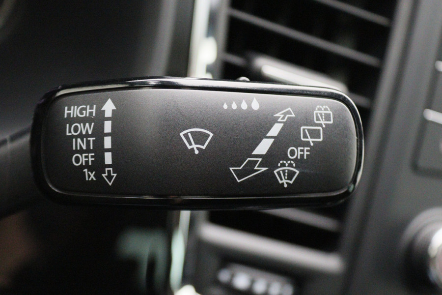 Seat Ateca 1.5 TSI FR Business Intense Automaat Panoramadak, 360° Camera, Beats Audio, Apple Carplay, Afn. Trekhaak