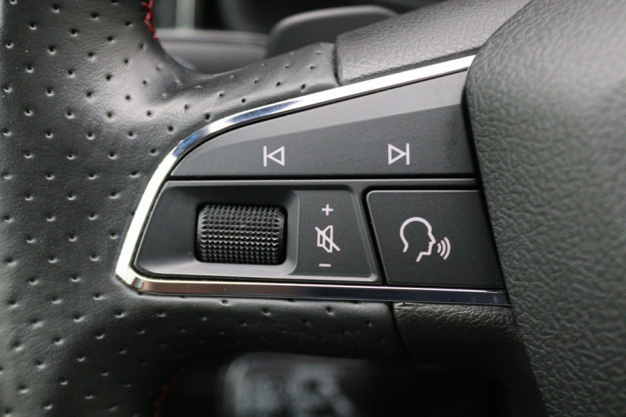 Seat Ateca 1.5 TSI FR Business Intense Automaat Panoramadak, 360° Camera, Beats Audio, Apple Carplay, Afn. Trekhaak