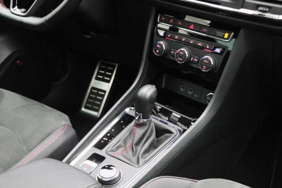 Seat Ateca 1.5 TSI FR Business Intense Automaat Panoramadak, 360° Camera, Beats Audio, Apple Carplay, Afn. Trekhaak