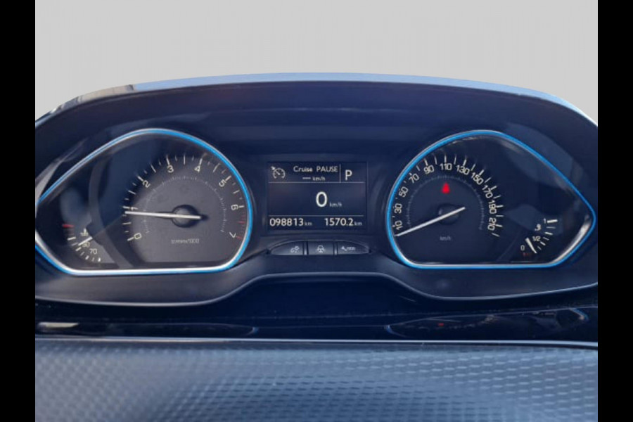 Peugeot 2008 1.2 PureTech Allure | automaat | Hoge instap |