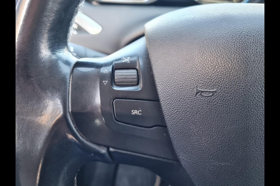 Peugeot 2008 1.2 PureTech Allure | automaat | Hoge instap |