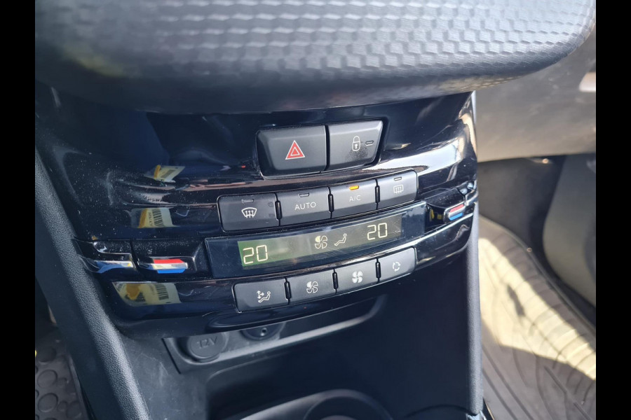 Peugeot 2008 1.2 PureTech Allure | automaat | Hoge instap |