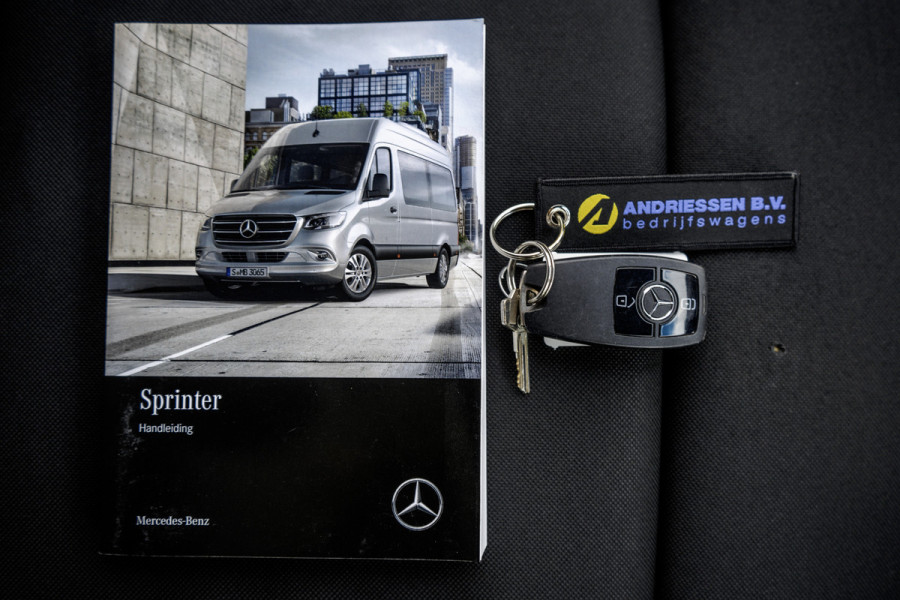 Mercedes-Benz Sprinter 314 CDI | Bakwagen met laadklep | Mbux | Camera | CarPlay | Climate | Euro 6