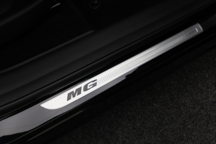 MG EHS 1.5 TGDI Luxury Plug-in Hybrid Leer, 360° Camera, ACC, Panoramadak, Apple Carplay, LED, 18''