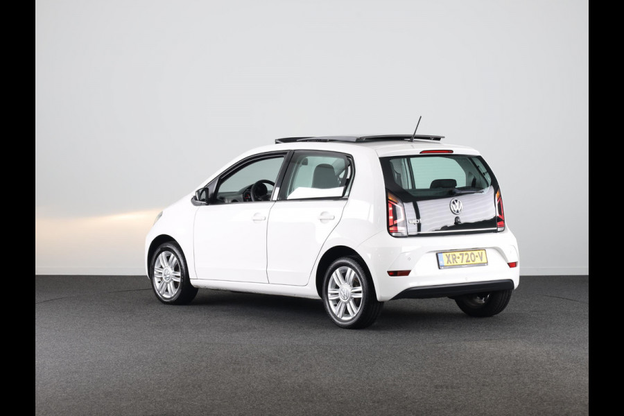Volkswagen up! 1.0 BMT high up! | Schuif/Kantel dak | Parkeer Sensoren achter | Achteruitrij Camera | Navigatie via App |