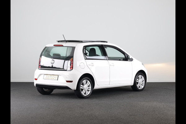 Volkswagen up! 1.0 BMT high up! | Schuif/Kantel dak | Parkeer Sensoren achter | Achteruitrij Camera | Navigatie via App |