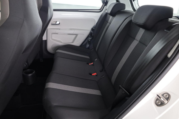 Volkswagen up! 1.0 BMT high up! | Schuif/Kantel dak | Parkeer Sensoren achter | Achteruitrij Camera | Navigatie via App |