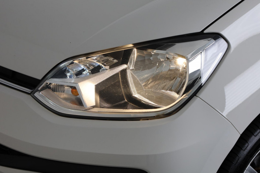 Volkswagen up! 1.0 BMT high up! | Schuif/Kantel dak | Parkeer Sensoren achter | Achteruitrij Camera | Navigatie via App |