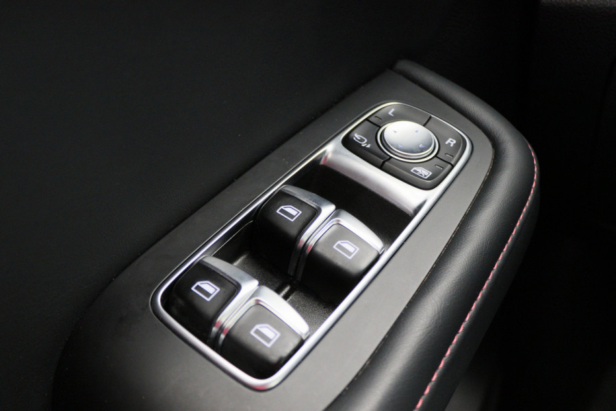 MG EHS 1.5 TGDI Luxury Plug-in Hybrid Leer, 360° Camera, ACC, Panoramadak, Apple Carplay, LED, 18''