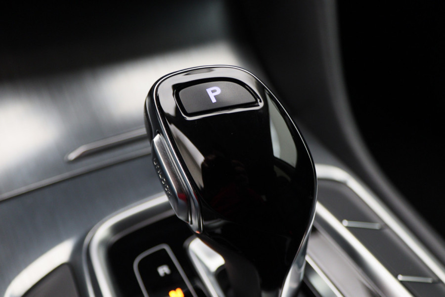 MG EHS 1.5 TGDI Luxury Plug-in Hybrid Leer, 360° Camera, ACC, Panoramadak, Apple Carplay, LED, 18''