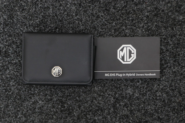 MG EHS 1.5 TGDI Luxury Plug-in Hybrid Leer, 360° Camera, ACC, Panoramadak, Apple Carplay, LED, 18''
