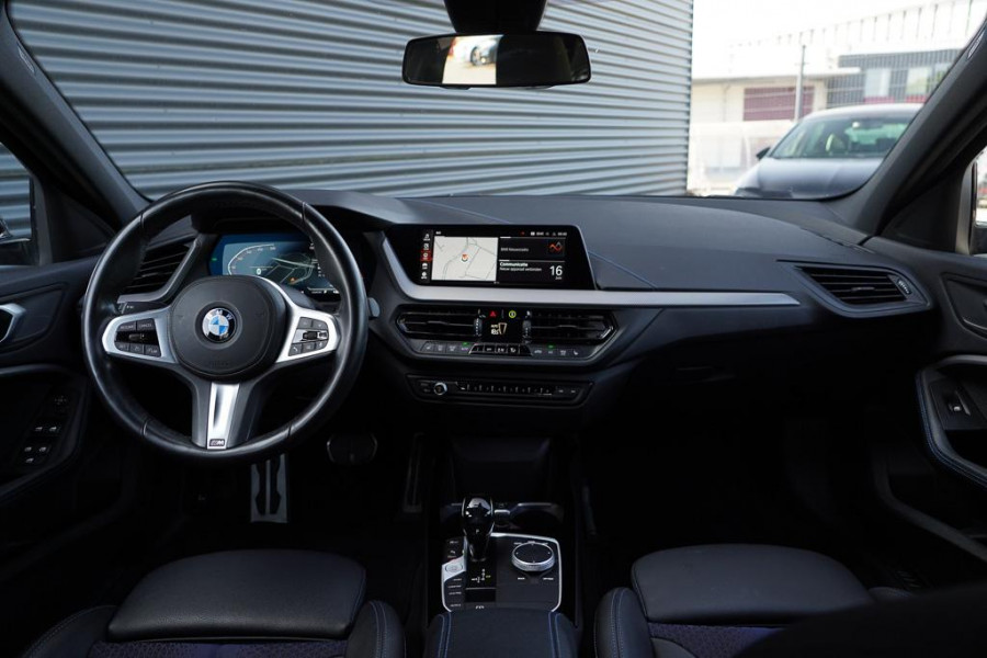 BMW 1-serie 118i High Executive M-Sport / Aut / Incl BTW / Stoelverwarming