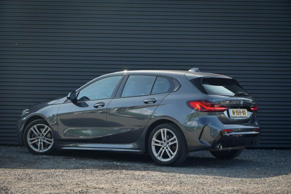 BMW 1-serie 118i High Executive M-Sport / Aut / Incl BTW / Stoelverwarming