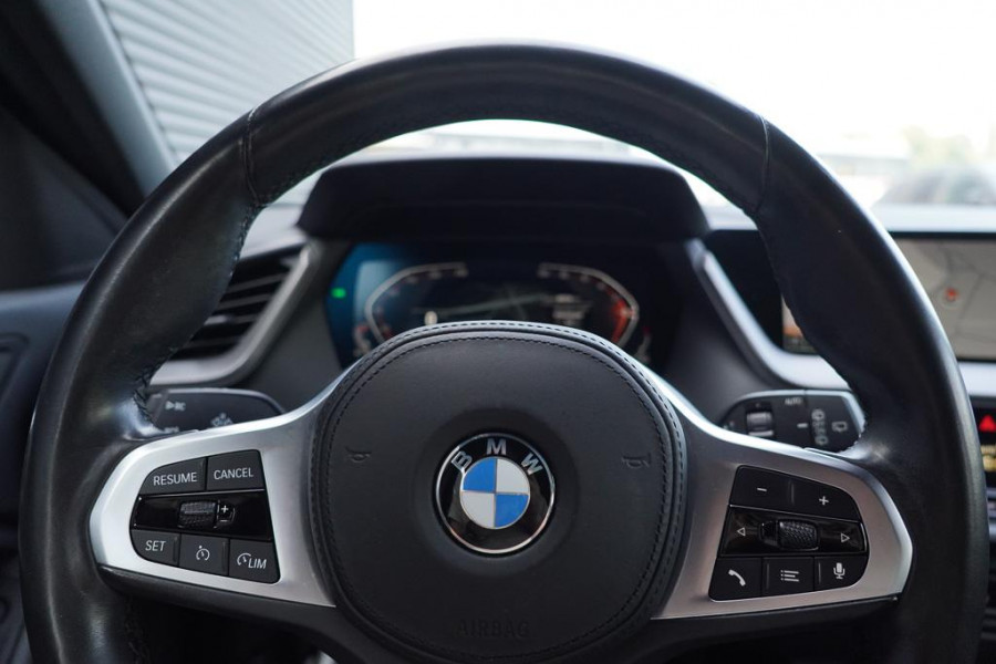 BMW 1-serie 118i High Executive M-Sport / Aut / Incl BTW / Stoelverwarming