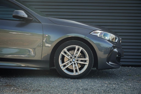 BMW 1-serie 118i High Executive M-Sport / Aut / Incl BTW / Stoelverwarming