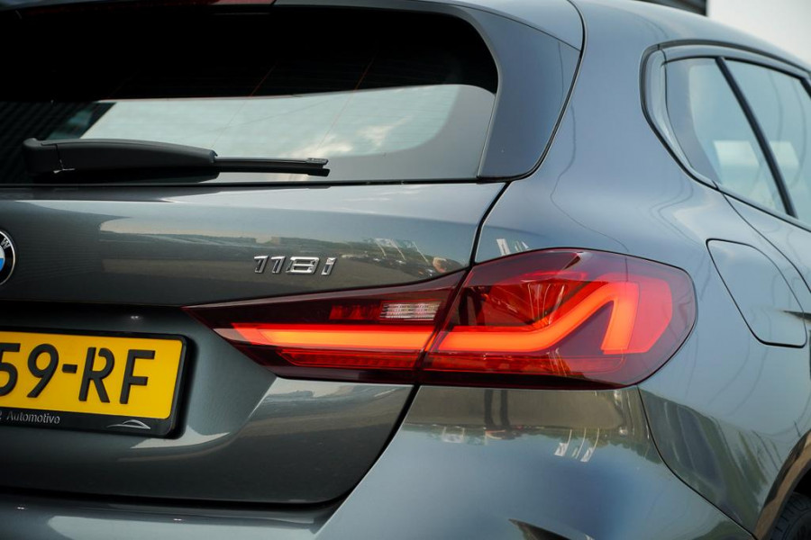 BMW 1-serie 118i High Executive M-Sport / Aut / Incl BTW / Stoelverwarming