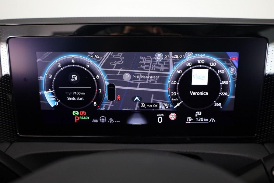 Volkswagen Tiguan 1.5 eTSI Life Edition Automaat (DSG) | Verlengde garantie | Panoramadak | Elektr. trekhaak | Parkeersensoren (Park assist) | Rondomzicht camera | Stoelverwarming | Head-up display |