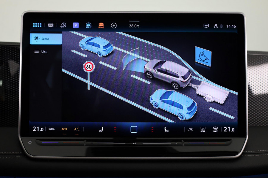 Volkswagen Tiguan 1.5 eTSI Life Edition Automaat (DSG) | Verlengde garantie | Panoramadak | Elektr. trekhaak | Parkeersensoren (Park assist) | Rondomzicht camera | Stoelverwarming | Head-up display |