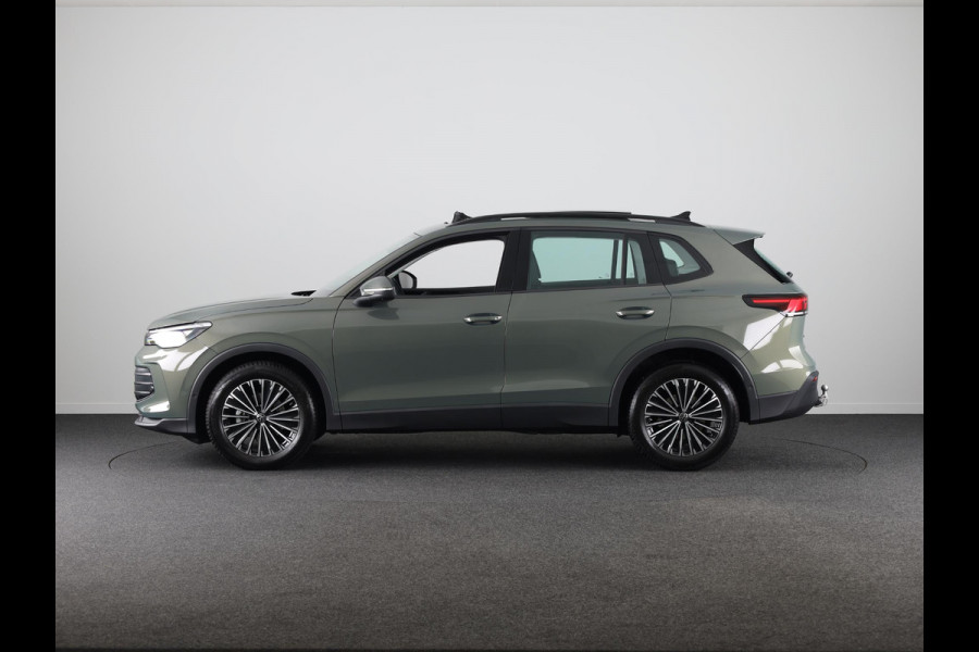 Volkswagen Tiguan 1.5 eTSI Life Edition Automaat (DSG) | Verlengde garantie | Panoramadak | Elektr. trekhaak | Parkeersensoren (Park assist) | Rondomzicht camera | Stoelverwarming | Head-up display |