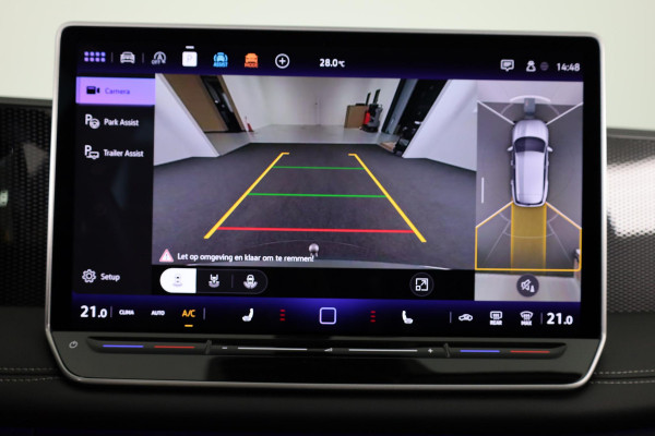Volkswagen Tiguan 1.5 eTSI Life Edition Automaat (DSG) | Verlengde garantie | Panoramadak | Elektr. trekhaak | Parkeersensoren (Park assist) | Rondomzicht camera | Stoelverwarming | Head-up display |