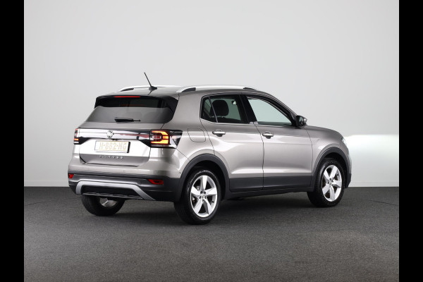 Volkswagen T-Cross 1.0 TSI Style | DSG Automaat | Full map navigatie | Parkeer sensoren voor/achter | Achteruitrij camera | Dode hoek sensoren | Led verlichting |