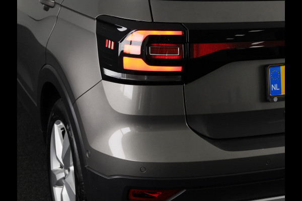 Volkswagen T-Cross 1.0 TSI Style | DSG Automaat | Full map navigatie | Parkeer sensoren voor/achter | Achteruitrij camera | Dode hoek sensoren | Led verlichting |