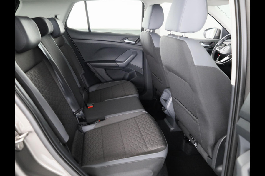 Volkswagen T-Cross 1.0 TSI Style | DSG Automaat | Full map navigatie | Parkeer sensoren voor/achter | Achteruitrij camera | Dode hoek sensoren | Led verlichting |