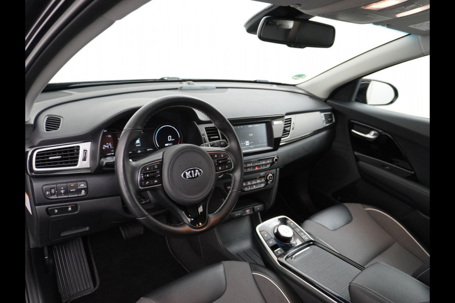 Kia e-Niro 64kWh AUT 204pk Navi Auto-Pilot Adaptive-Cruise+stop&go Apple Carplay Android Auto Pdc Led Ecc Keyless 1/2 Leder DynamicLine AEB Braking Lmv 17" Lane Assist Dwarsverkeerwaarsching 100% Dealeronderhouden Origineel Nederlandse auto