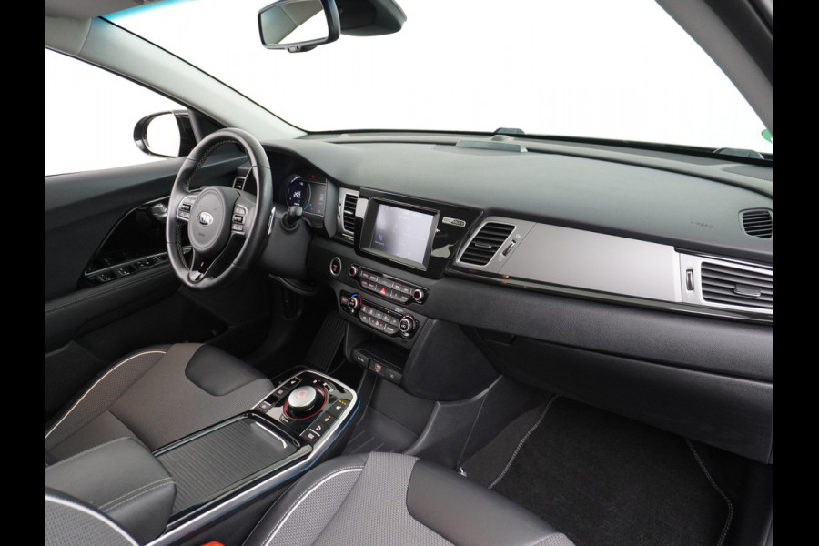 Kia e-Niro 64kWh AUT 204pk Navi Auto-Pilot Adaptive-Cruise+stop&go Apple Carplay Android Auto Pdc Led Ecc Keyless 1/2 Leder DynamicLine AEB Braking Lmv 17" Lane Assist Dwarsverkeerwaarsching 100% Dealeronderhouden Origineel Nederlandse auto