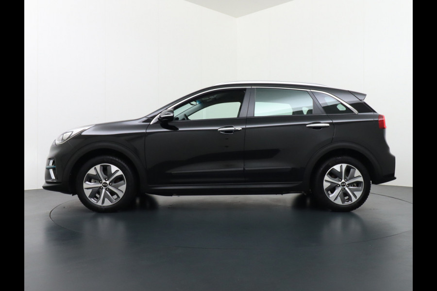 Kia e-Niro 64kWh AUT 204pk Navi Auto-Pilot Adaptive-Cruise+stop&go Apple Carplay Android Auto Pdc Led Ecc Keyless 1/2 Leder DynamicLine AEB Braking Lmv 17" Lane Assist Dwarsverkeerwaarsching 100% Dealeronderhouden Origineel Nederlandse auto