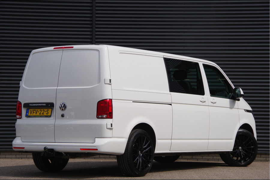 Volkswagen Transporter 2.0 TDI L2 30 DC-5P, 150PK AUT. TREKHAAK, CAMERA, NAVI, CRUISE, AIRCO, VOORRUIT VERWARMING, DUBBELE CABINE