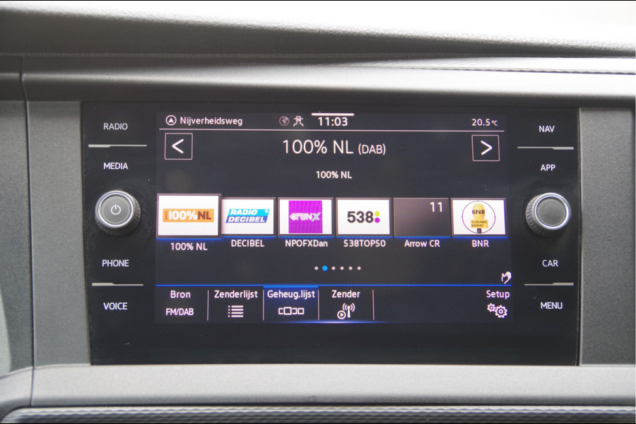Volkswagen Transporter 2.0 TDI L2 30 DC-5P, 150PK AUT. TREKHAAK, CAMERA, NAVI, CRUISE, AIRCO, VOORRUIT VERWARMING, DUBBELE CABINE