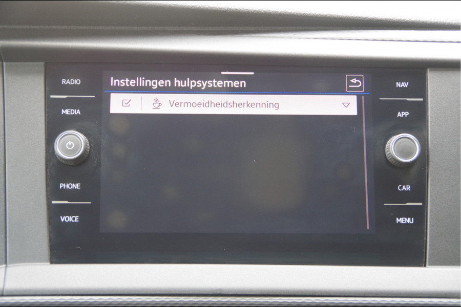 Volkswagen Transporter 2.0 TDI L2 30 DC-5P, 150PK AUT. TREKHAAK, CAMERA, NAVI, CRUISE, AIRCO, VOORRUIT VERWARMING, DUBBELE CABINE