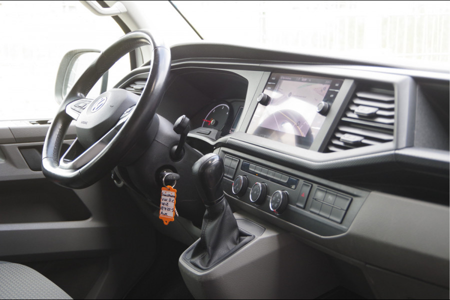 Volkswagen Transporter 2.0 TDI L2 30 DC-5P, 150PK AUT. TREKHAAK, CAMERA, NAVI, CRUISE, AIRCO, VOORRUIT VERWARMING, DUBBELE CABINE