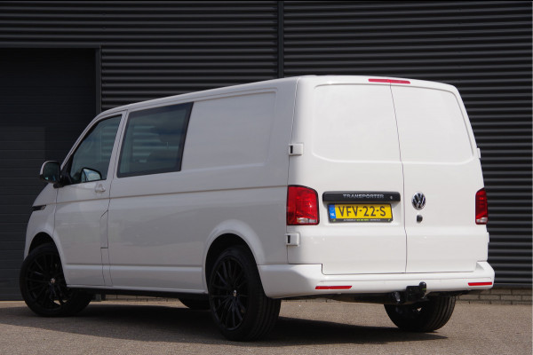 Volkswagen Transporter 2.0 TDI L2 30 DC-5P, 150PK AUT. TREKHAAK, CAMERA, NAVI, CRUISE, AIRCO, VOORRUIT VERWARMING, DUBBELE CABINE