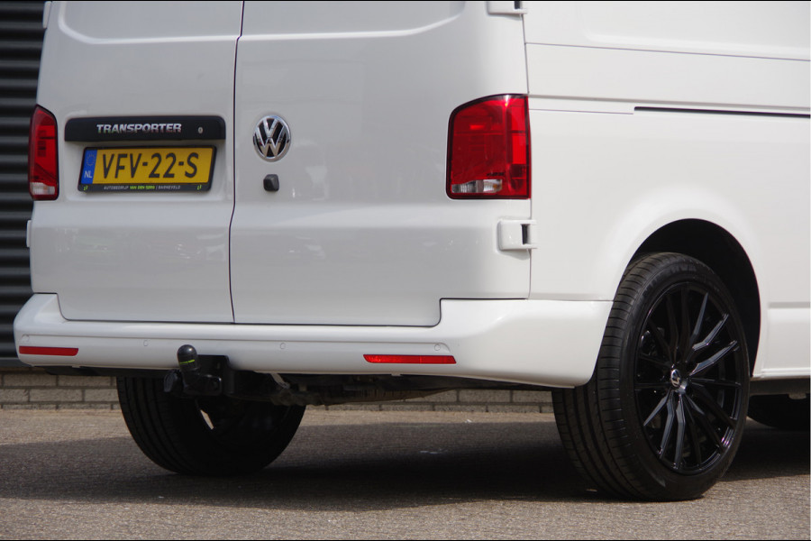 Volkswagen Transporter 2.0 TDI L2 30 DC-5P, 150PK AUT. TREKHAAK, CAMERA, NAVI, CRUISE, AIRCO, VOORRUIT VERWARMING, DUBBELE CABINE