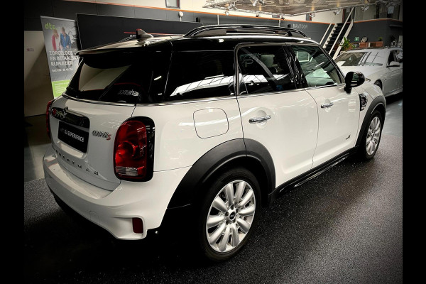 MINI Countryman 2.0 Cooper S ALL4 Chili PANO NAVI 192 PK TREKHAAK AFNEEMBAAR