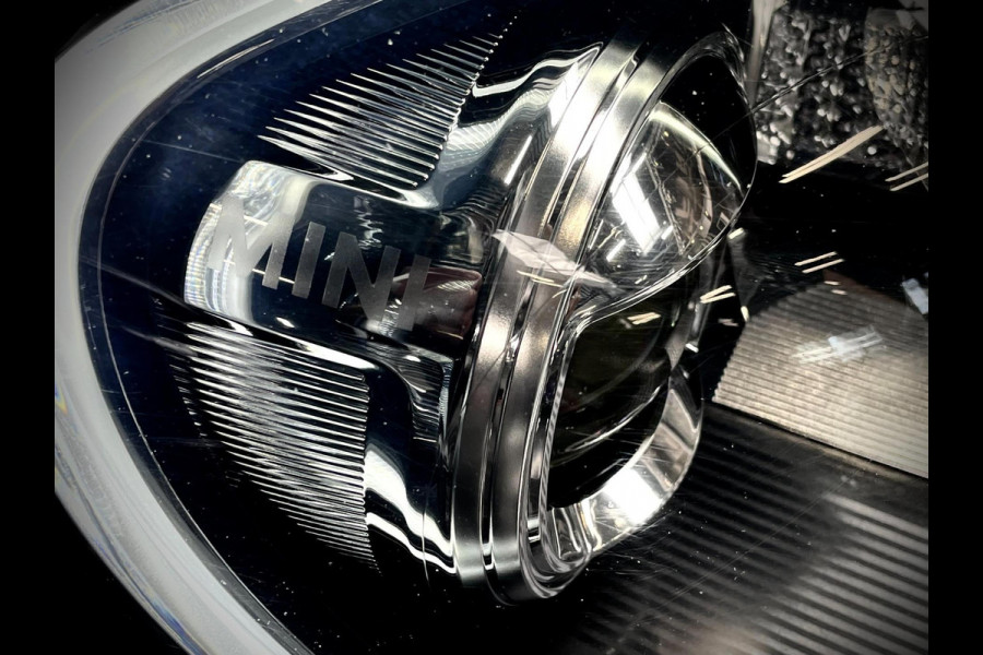 MINI Countryman 2.0 Cooper S ALL4 Chili PANO NAVI 192 PK TREKHAAK AFNEEMBAAR