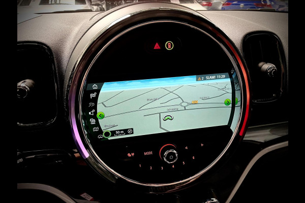 MINI Countryman 2.0 Cooper S ALL4 Chili PANO NAVI 192 PK TREKHAAK AFNEEMBAAR