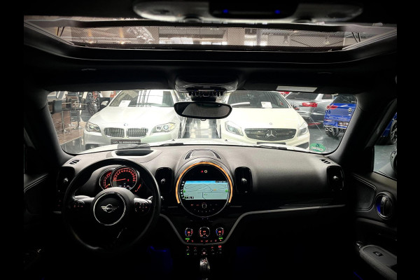 MINI Countryman 2.0 Cooper S ALL4 Chili PANO NAVI 192 PK TREKHAAK AFNEEMBAAR