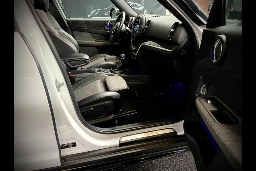 MINI Countryman 2.0 Cooper S ALL4 Chili PANO NAVI 192 PK TREKHAAK AFNEEMBAAR