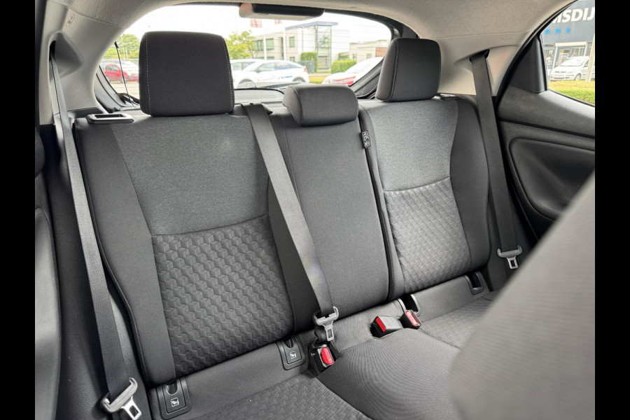 Toyota Yaris 1.5 Hybrid Active | Parkeercamera | Apple Carplay | Prijs is rijklaar