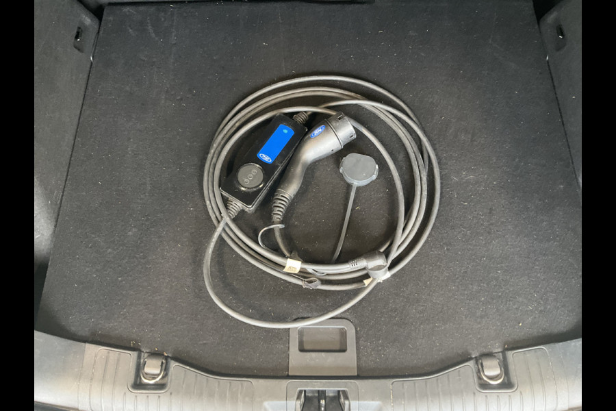 Ford Kuga 2.5 225 pk PHEV ST-Line X Winter Pack, Driver Assistance Pack, Achteruitrijcamera, Adaptive Cruise Control
