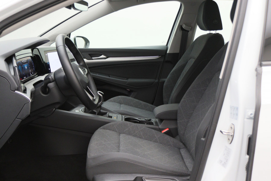 Volkswagen Golf 1.0 TSI Life LED, Adapt. Cruise, Apple Carplay, Stuur-/Stoelverw., PDC