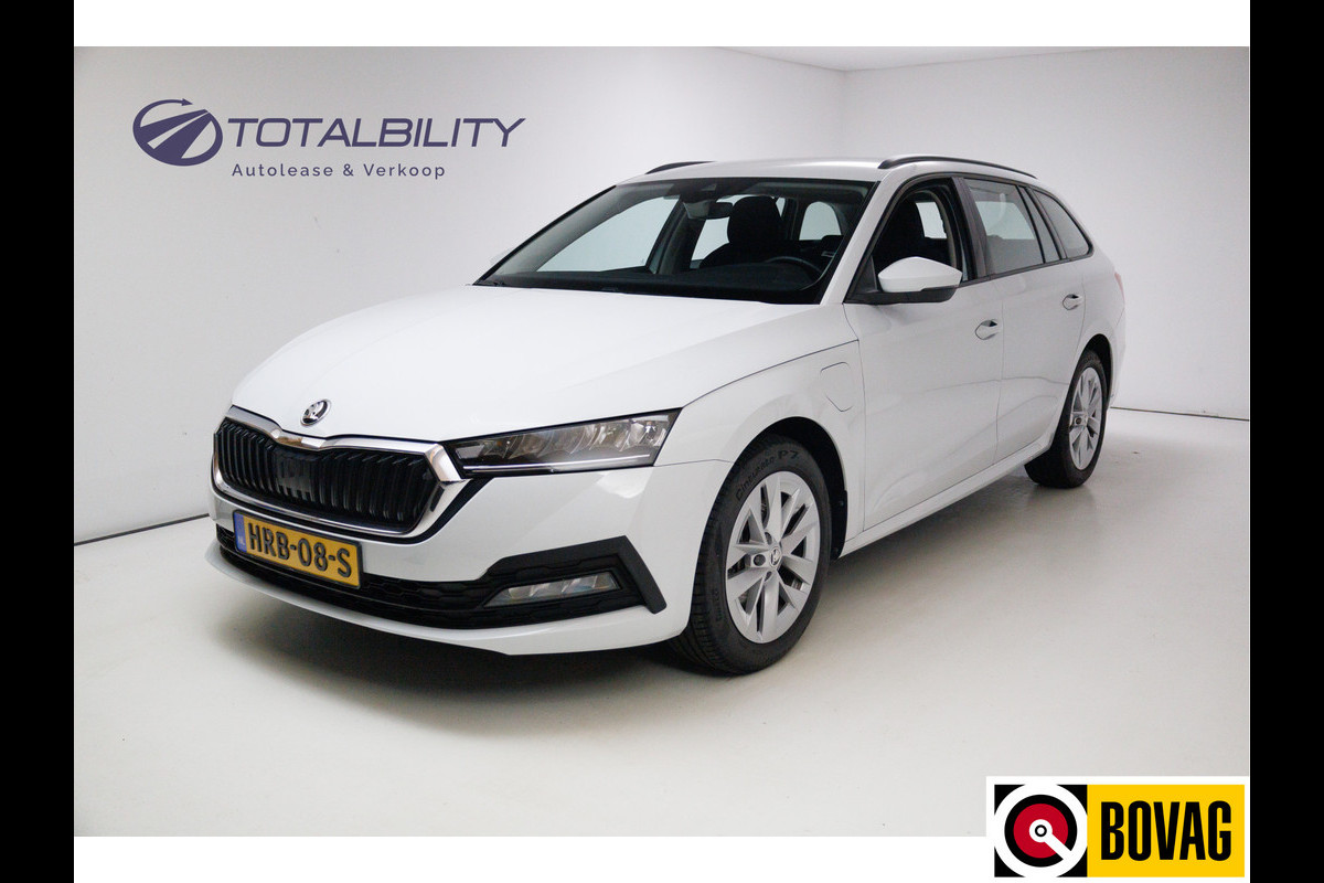 Škoda Octavia Combi 1.4 TSI iV PHEV Business Edition 204 PK | PDC achter | Cruise | Spraakbediening Lane assist, front assist Škoda Octavia Combi 1.4 TSI iV PHEV Business Edition 204 PK | PDC achter | Cruise | Spraakbediening Lane assist, front assist