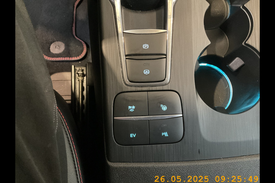 Ford Kuga 2.5 225 pk PHEV ST-Line X Hybride rijden voor een redelijke prijs ! Winter Pack, Driver Assistance Pack, Achteruirijcamera, Adaptive Cruise Control