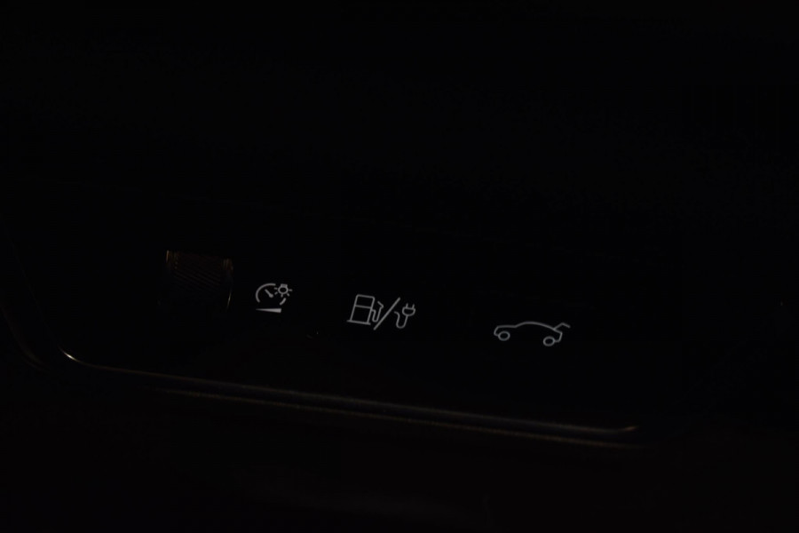 Lynk & Co 01 262PK Automaat /360 Camera/ Panoramadak / Led verlichting / Adaptive cruise control / 20'' velgen