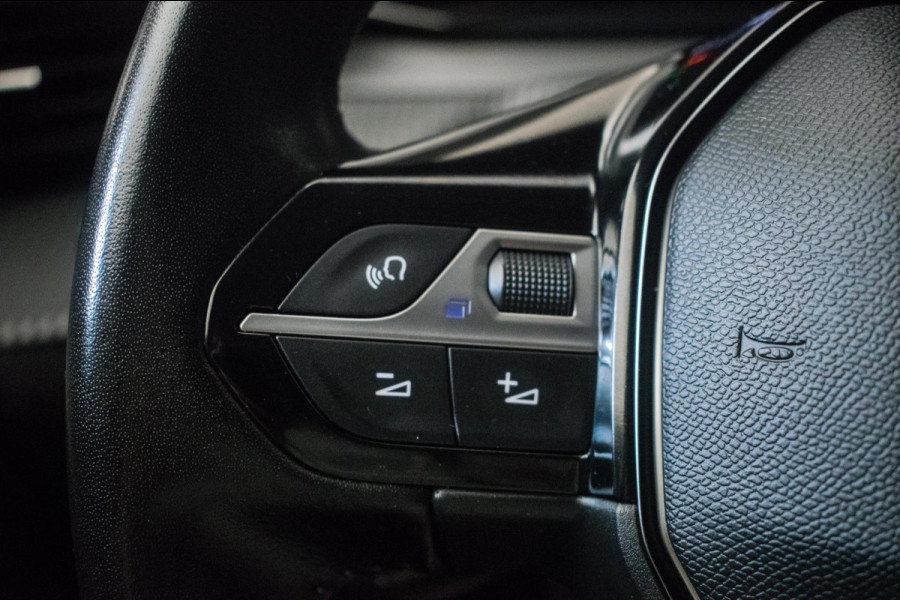 Peugeot 208 1.2 PureTech Active ORG NL [ Carplay Full LED DAB+ Navigatie Cruise Control ]